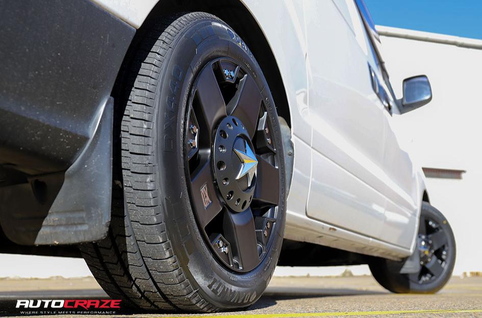 HYUNDAI-ILOAD-ROCKSTAR-XD-MATTE-BLACK